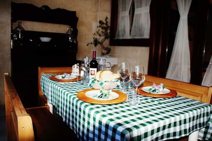 The Holiday House 호텔 산테라모 인 콜레 외부 사진