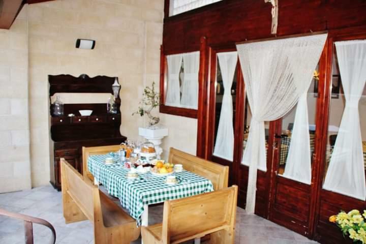 The Holiday House 호텔 산테라모 인 콜레 외부 사진
