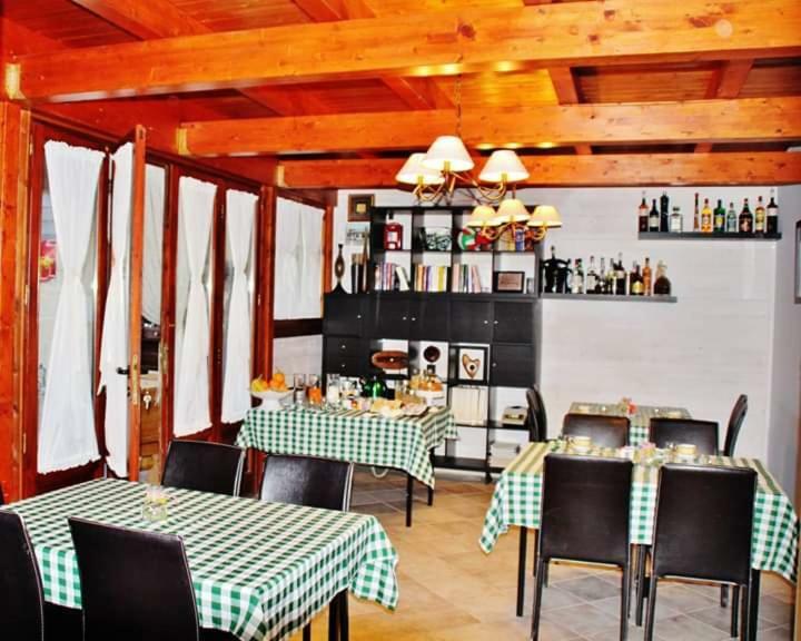 The Holiday House 호텔 산테라모 인 콜레 외부 사진